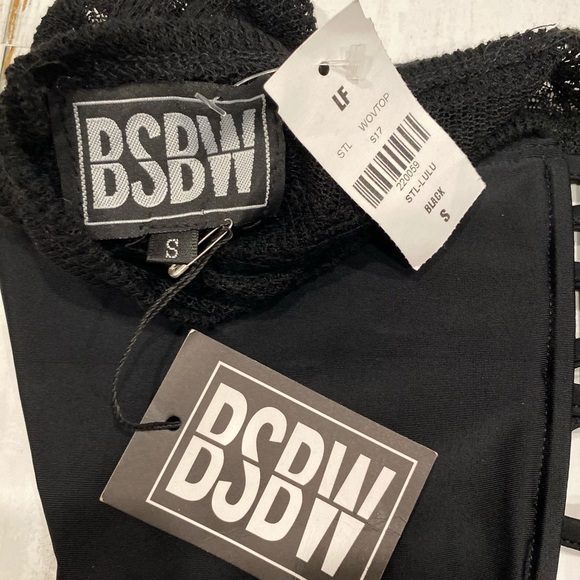 NWT LF crop top - Picture 13 of 13